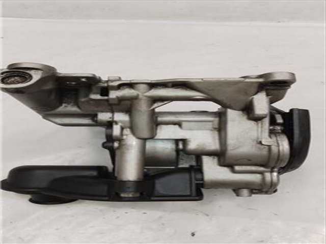 Foto 3ª: Bomba de Aceite Bmw X5 3.0 TD 173KW E70)