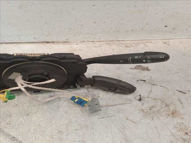 Foto 2ª: Mando Luces Peugeot 206 2.0 HDI RANCHERA [RHY] (2002)