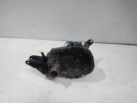 Caja Cambios Renault Megane 1.6E ALIZE HATCHBACK BERLINA 90CV 66KW I BERLINA HATCHBACK BA0)