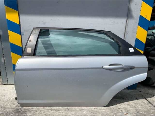 Foto 1ª: Puerta Trasera Izquierda Ford Focus 1.6 16V100CV/74KW [SHDA] (2008)