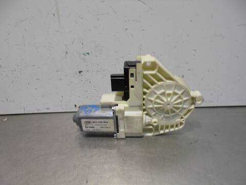 Foto 1ª: Elevalunas Eléctrico Delantero Izquierdo Audi A4 BASICO AVANT 143CV 105KW [CAG] (2008)