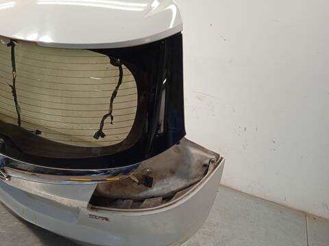 Foto 3ª: Portón Opel Insignia 2.0 CDTI 35) 131CV 96KW [A20DTH] (2010)