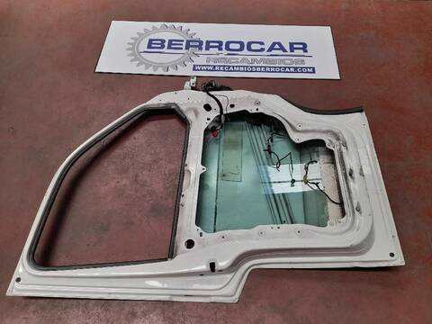 Foto 2ª: Puerta Delantera Izquierda Volkswagen Transporter 1.9 TDI CAT T5 BUS AXB) [BRS] (2003)