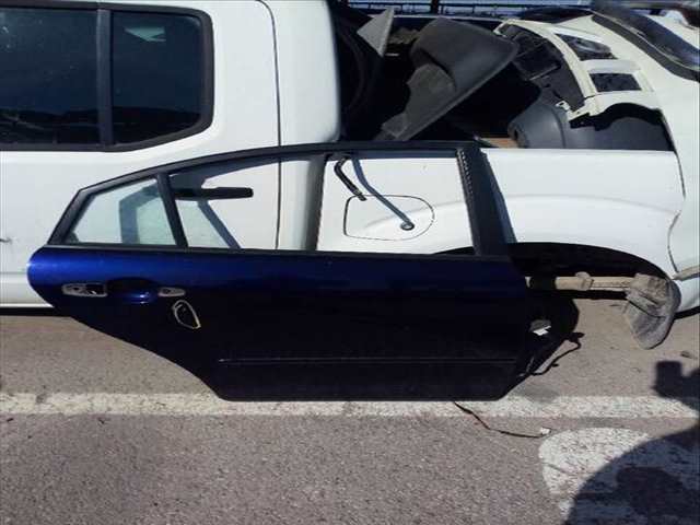 Foto 1ª: Puerta Trasera Derecha Mazda 6 2.0 DI GG14) (2002)
