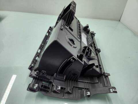 Foto 3ª: Guantera Volkswagen Crafter 35 FURGON BM TN FWD 140CV 103KW [DNAE] (2024)