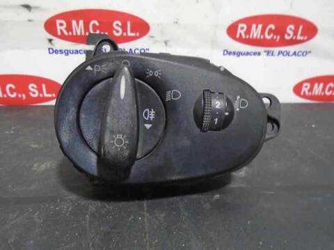 Mando Luces Ford Focus AMBIENTE BERLINA 100CV 74KW