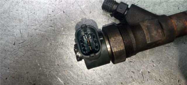 Foto 3ª: Inyectores Hyundai H1 2.5 CRDI [D4CB]