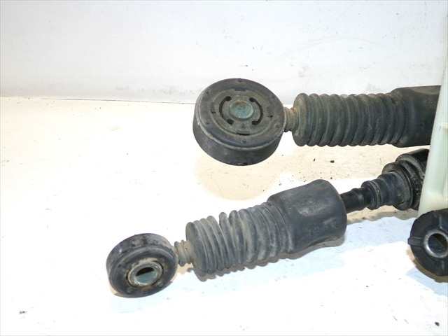 Foto 4ª: Palanca de Cambio Hyundai Coupe 2.0 G 2001-2006 [G4GC] (2005)