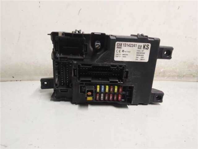 Caja Reles Fusibles Opel Corsa 1.3 16V CDTI (75 CV)