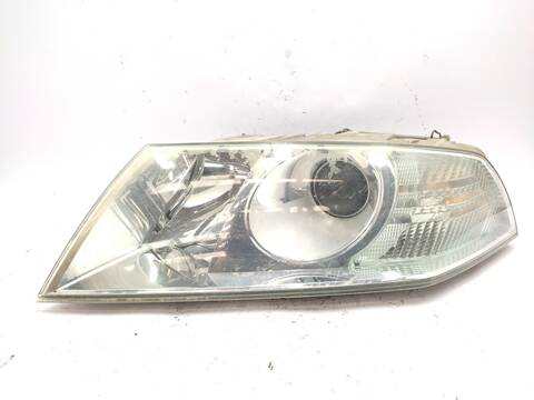 Faro Izquierdo Skoda Octavia 2.0 FSI 150CV 110KW