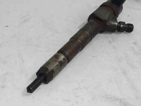 Foto 3ª: Inyectores Alfa Romeo Giulietta 1.6 JTDM CAT 105CV [940A3000] (2010)