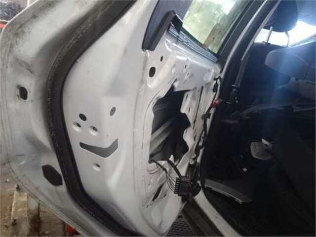 Foto 3ª: Puerta Trasera Izquierda Ford Focus 1.0 EDITION [1.0 LTR. - 92 KW ECOBOOST CAT] [M1DA]
