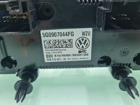 Foto 3ª: Mando Calefacción A. A. Volkswagen Touran ADVANCE BMT 150CV 110KW [DTSB] (2021)