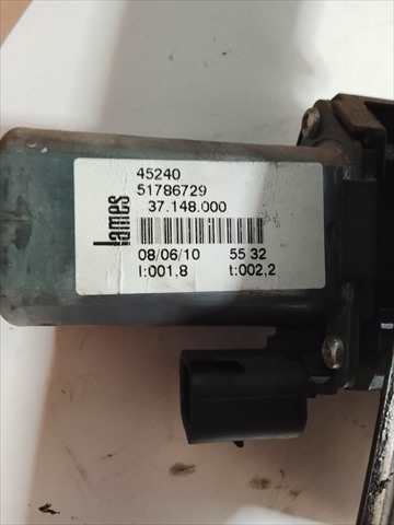Foto 2ª: Elevalunas Eléctrico Delantero Izquierdo Fiat Punto 1.3 D (2010)