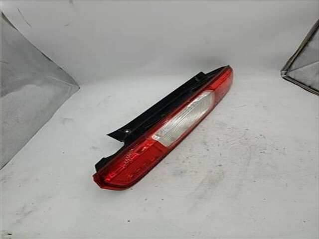 Foto 3ª: Piloto Trasero Izquierdo Ford Focus 1.6 TREND [1.6 LTR. - 80 KW TDCI CAT] [G8DA]