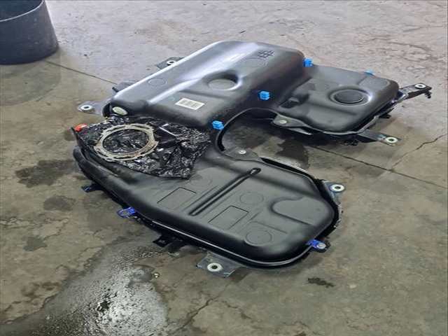 Deposito de Combustible Land Rover Defender D250 MHEV 4X4 249CV 183KW