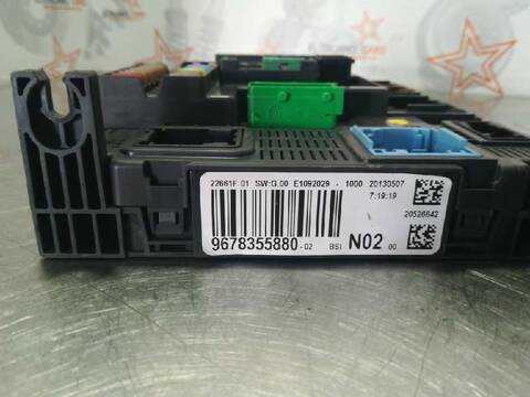 Foto 1ª: Caja Reles Fusibles Peugeot 208 ACCESS 68CV 50KW [8HR01] (2013)