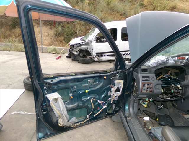 Foto 2ª: Puerta Delantera Izquierda Honda Crv 2.0 G 1995-2001 [B20B3] (1998)