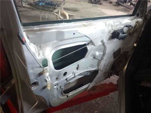 Foto 2ª: Puerta Delantera Izquierda Opel Corsa 1.7 D [X 17 D (4EE1)]