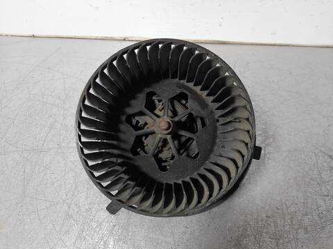 Foto 4ª: Calefacción Volkswagen Passat ADVANCE BERLINA 140CV 103KW [BKP] (2005)