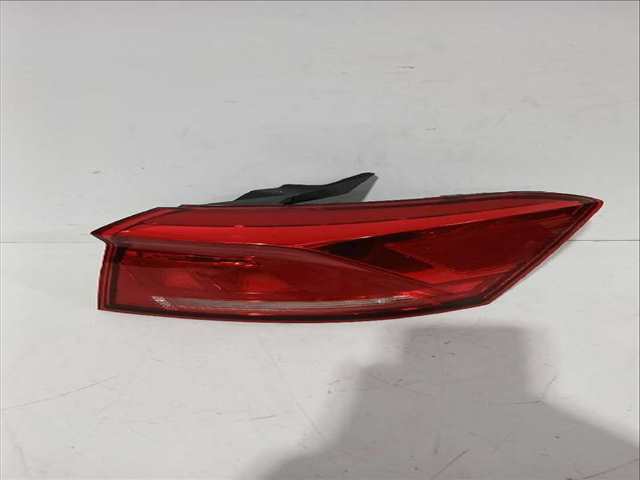 Foto 2ª: Piloto Trasero Derecho Volkswagen T-Roc 1.6 TDI 115CV [DGTE] (2017)