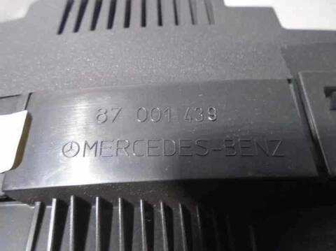 Foto 3ª: Cuadro de Instrumentos Mercedes Clase C 160 2.0 COMPRESOR CAT COUPE 163CV 120KW [M111955] (2001)