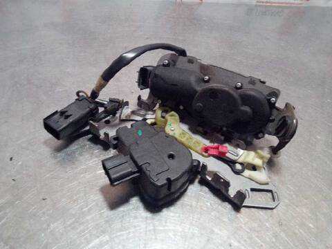 Foto 4ª: Cerradura Puerta Trasera Izquierda Chrysler Voyager 2.8 CRD GRAND VOYAGER LIMITED 150CV 110KW [D VM47C] (2007)