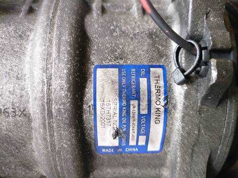 Foto 2ª: Compresor Aire Acondicionado Nissan Cabstar CABSTAR 45.XX CABINA SIMPLE 131CV (2006)