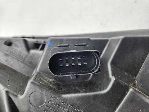 Foto 2ª: Faro Derecho Ford Transit 2.0 ECOBLUE 185CV 136KW [BCFC] (2020)