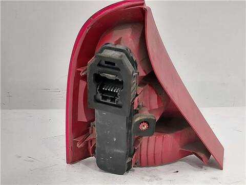 Foto 2ª: Piloto Trasero Derecho Renault Clio 1.5 CAMPUS 84CV 62KW [K9K 718] (2008)