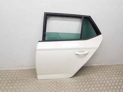 Foto 3ª: Puerta Trasera Izquierda Skoda Fabia 1.0 MPI 75CV [CHYB] (2014)