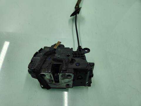 Cerradura Puerta Trasera Izquierda Renault Captur XMOD 110CV 81KW