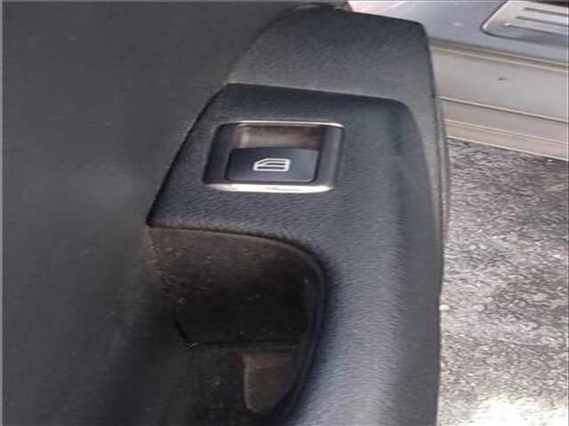 Foto 1ª: Botonera Elevalunas Mercedes Clase C 160 C 200 KOMPRESSOR 204.041) 184CV 135KW [M 271.950] (2009)
