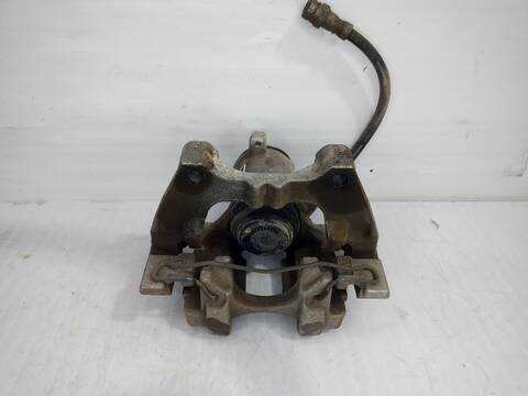 Foto 2ª: Pedal Embrague Volkswagen Touran ADVANCE BMT 110CV 81KW [CRKB] (2016)
