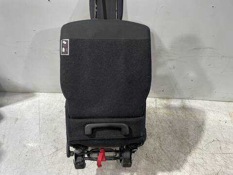 Foto 3ª: Asientos Traseros Renault Scenic GRAND CONFORT DYNAMIQUE 131CV 96KW [F9Q818] (2007)