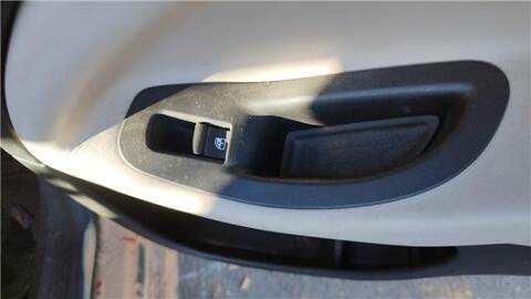 Botonera Elevalunas Fiat 500 1.4 334AXC1B 334AXC11) 140CV 103KW