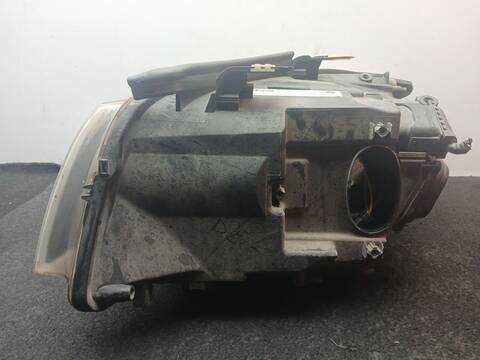 Foto 2ª: Faro Derecho Bmw Serie 3 320 D E90) [204D4]