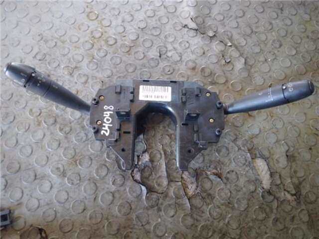 Foto 1ª: Mando Multifuncion Citroen C4 1.6 COLLECTION [1.6 LTR. - 80 KW HDI CAT (9HY - DV6TED4)] [9HY (DV6TED4)]