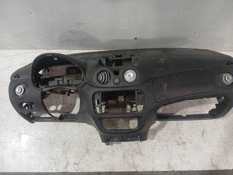 Foto 3ª: Salpicadero Citroen C3 1.4 I 73CV 54KW [KFV (TU3A),KFV (TU3JP)] (2004)