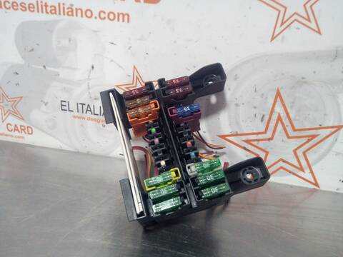 Caja Reles Fusibles Mercedes Clase E 180 E 320 4-MATIC 211.082) BERLINA 224CV 165KW