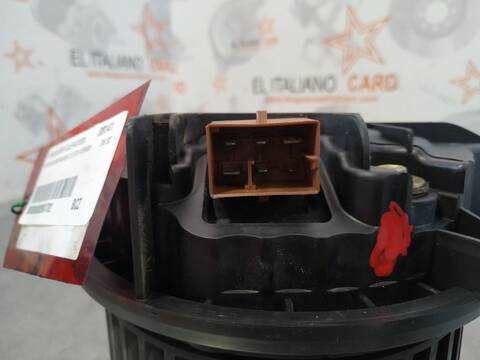 Foto 3ª: Ventilador de Calefacción Audi A4 2.5 TDI 120KW) BERLINA 163CV [BCZ] (2003)