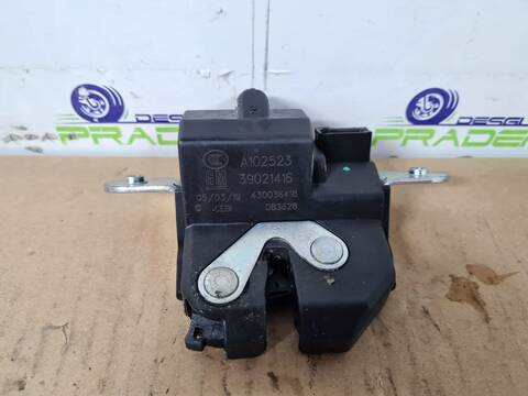 Foto 1ª: Cerradura Maletero Portón Opel Astra DYNAMIC START/STOP 136CV 100KW [LVL] (2019)