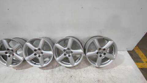 Juego LLantas Toyota Corolla 2.2 D-4D AUR10_) 177CV