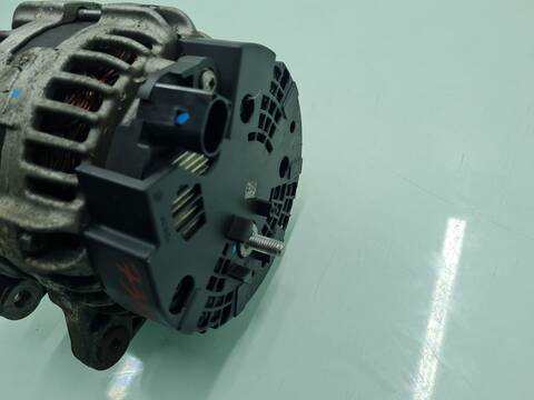 Foto 3ª: Alternador Mercedes Clase C 160 CLA 200 CDI 117.308) 136CV 100KW [651930] (2015)