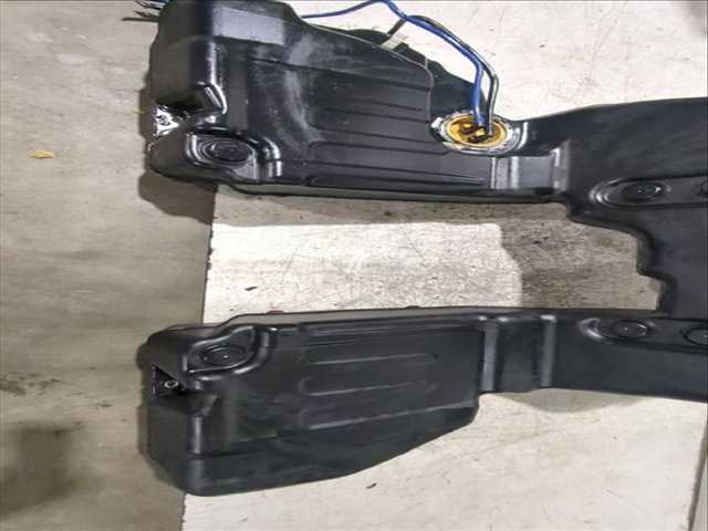 Foto 2ª: Deposito de Combustible Volkswagen Phaeton 3.0 V6 TDI 4MOTION 240CV [CARB CEXA] (2002)