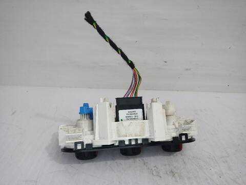 Foto 2ª: Mando Calefacción A. A. Renault Trafic L1H1 2 7T 95CV [R9M413] (2014)