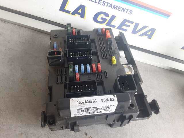 Caja Reles Fusibles Citroen Xsara 1.6 HDI90CV PICASSO