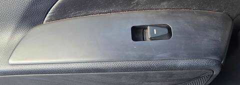 Botonera Elevalunas Hyundai ix35 STYLE 2WD 116CV 85KW