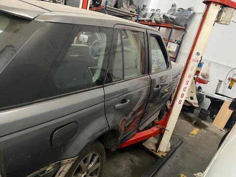 Foto 1ª: Puerta Trasera Derecha Land Rover Range 3.6 TD V8 AUT. 272CV (2005)