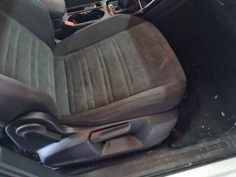 Foto 3ª: Asiento Delantero Derecho Volkswagen Touran SPORT BMT 150CV 110KW [DFGA] (2016)